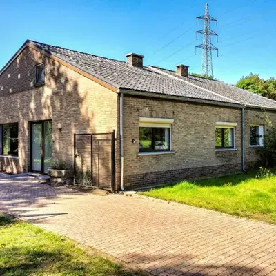 Pet Friendly Home In As With Wifi
