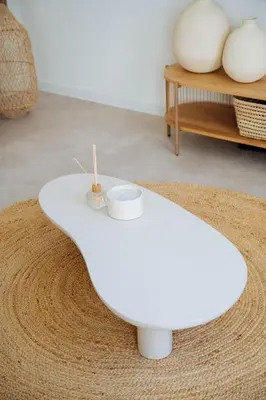 a white coffee table in a living room at Sweet Coffee Stay in Hasselt