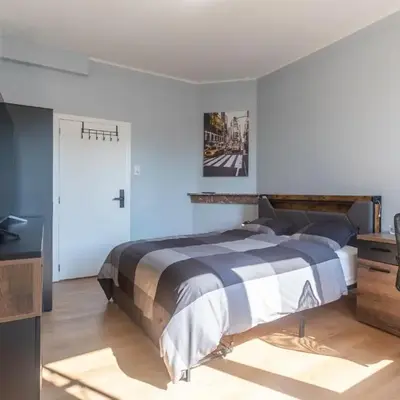 Chambre New York à Liège Moderne avec salle de bain privée spacieuse