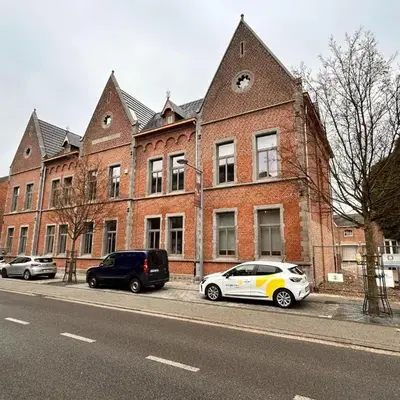 Spacious 3-Floor Holiday Home for 8 Guests
