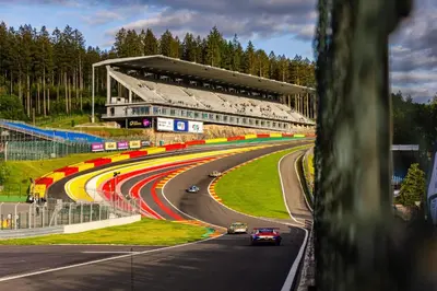 a race track with cars driving on a road at Chez Margueritte, Cosy, Jacuzzi & Parking Facile in Liège